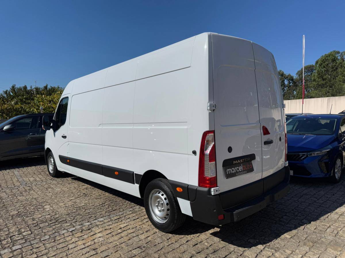 renault-master-2022-diesel-2299cc