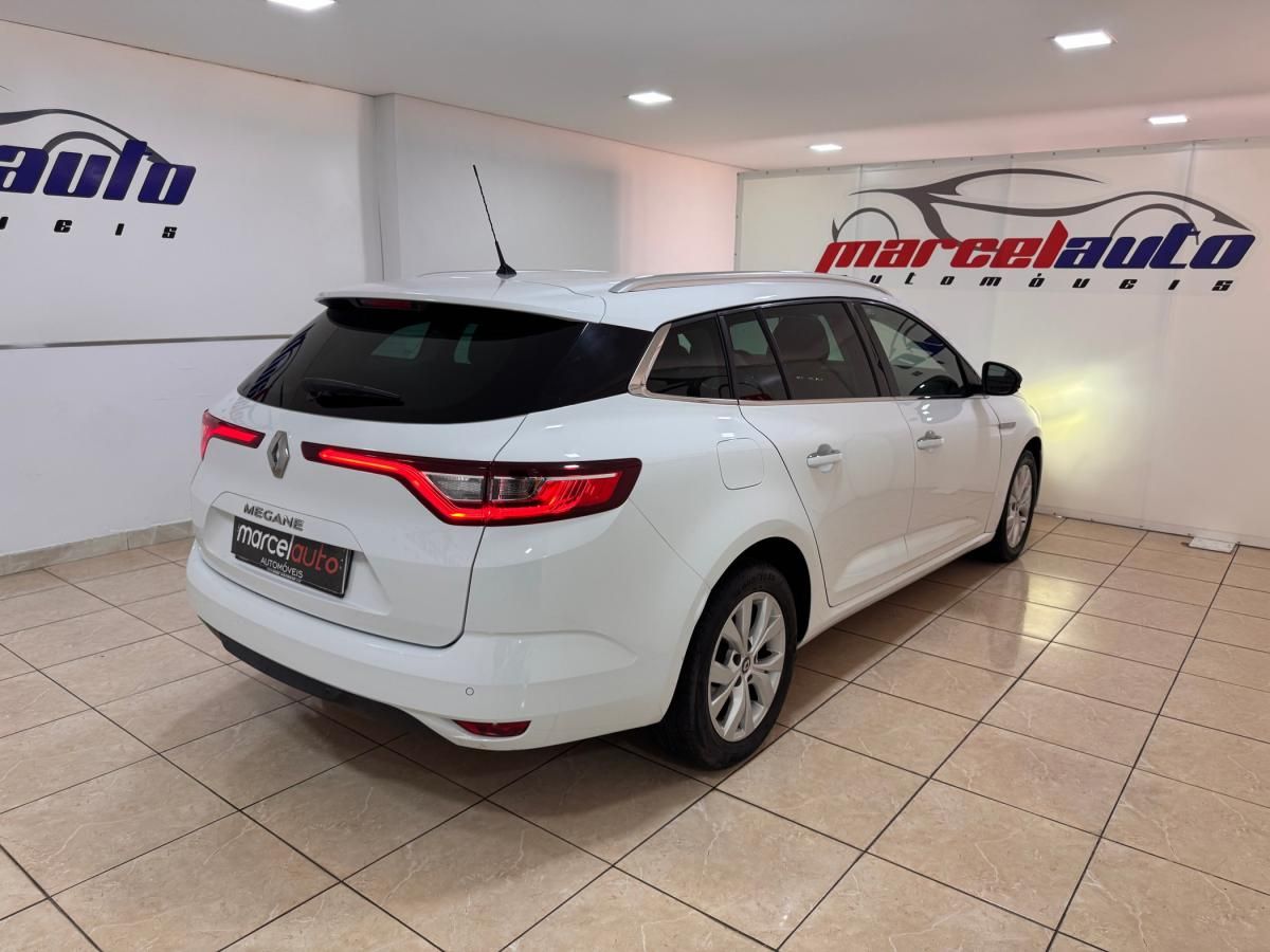 renault-megane-sport-tourer-2020-diesel-1461cc