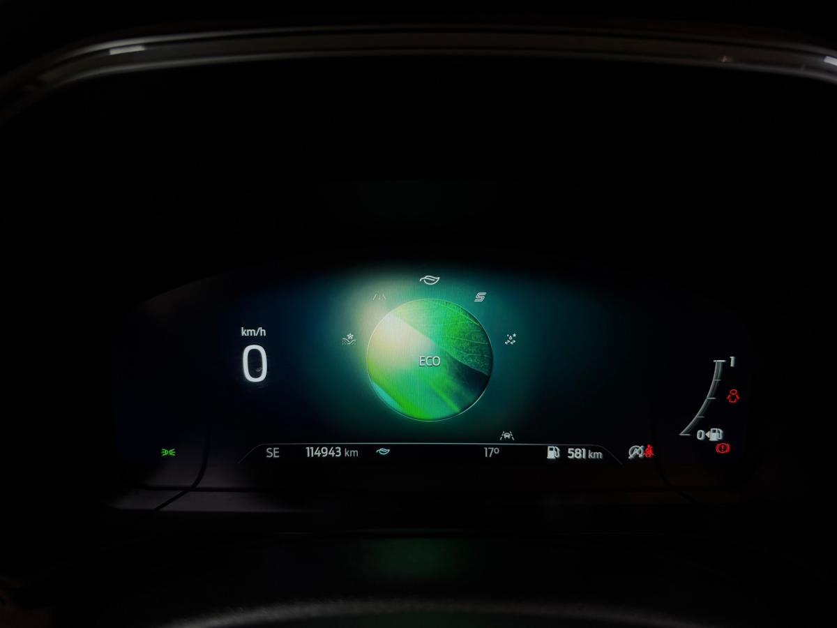 ford-kuga-2022-gasolina-1499cc