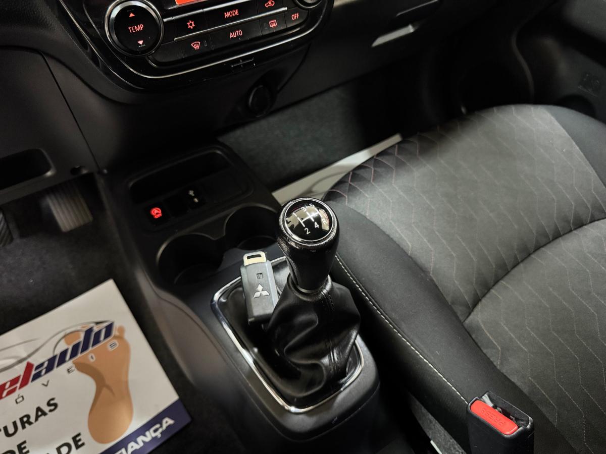mitsubishi-space-star-2023-gasolina-1193cc