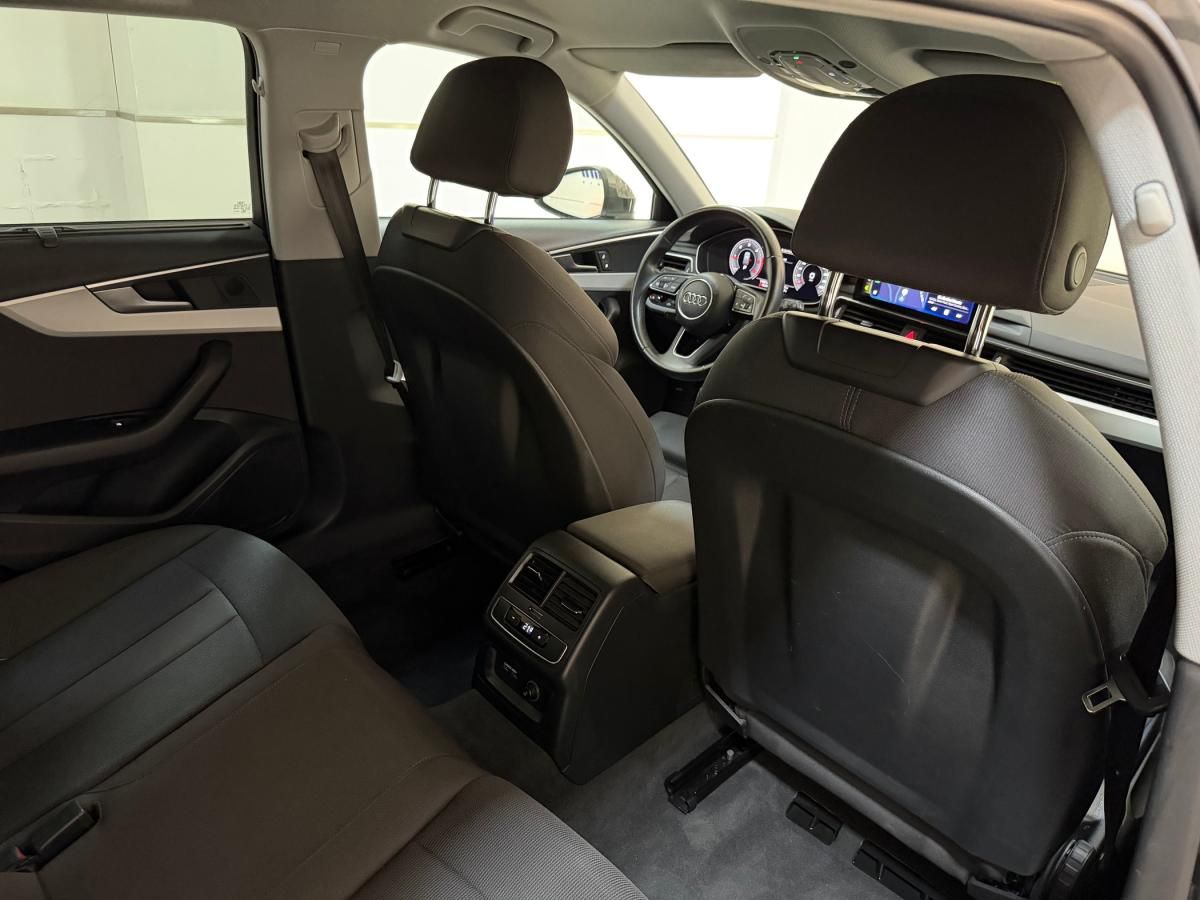 audi-a4-avant-2023-diesel-1968cc