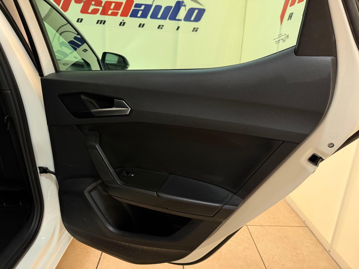 seat-leon-2023-diesel-1968cc