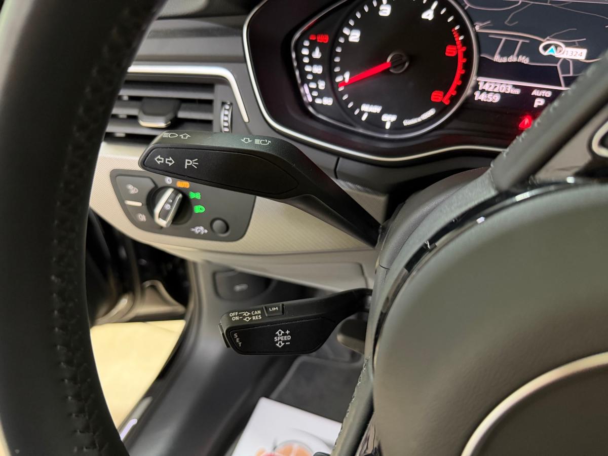 audi-a4-2022-diesel-1968cc