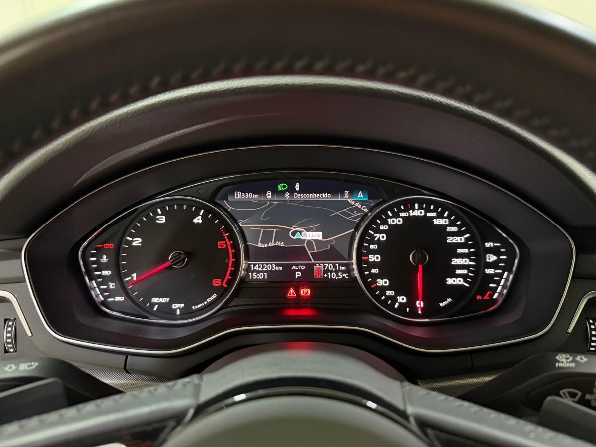audi-a4-2022-diesel-1968cc