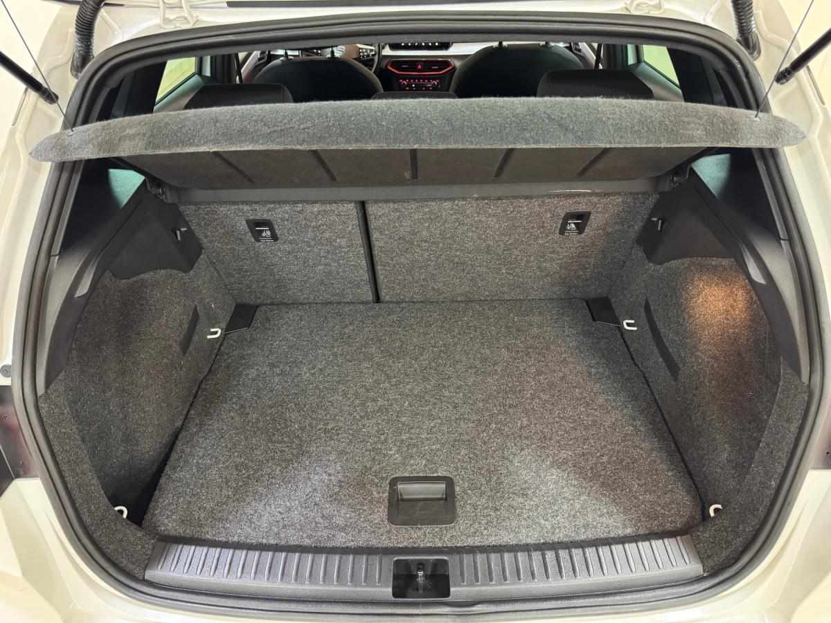 seat-arona-2023-gasolina-999cc