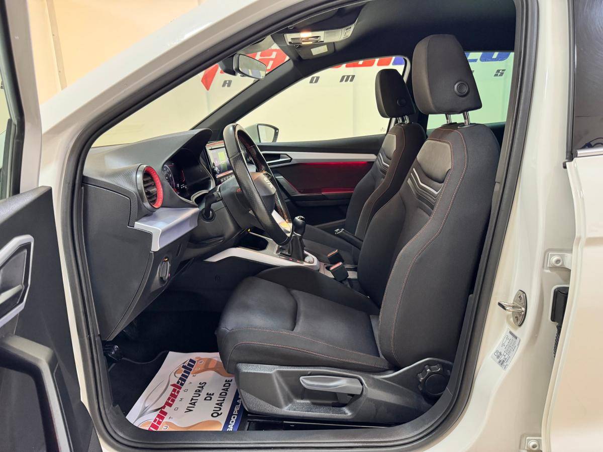 seat-arona-2023-gasolina-999cc