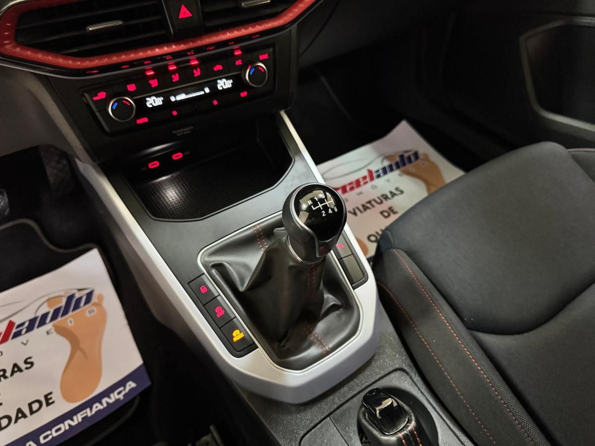 seat-arona-2023-gasolina-999cc
