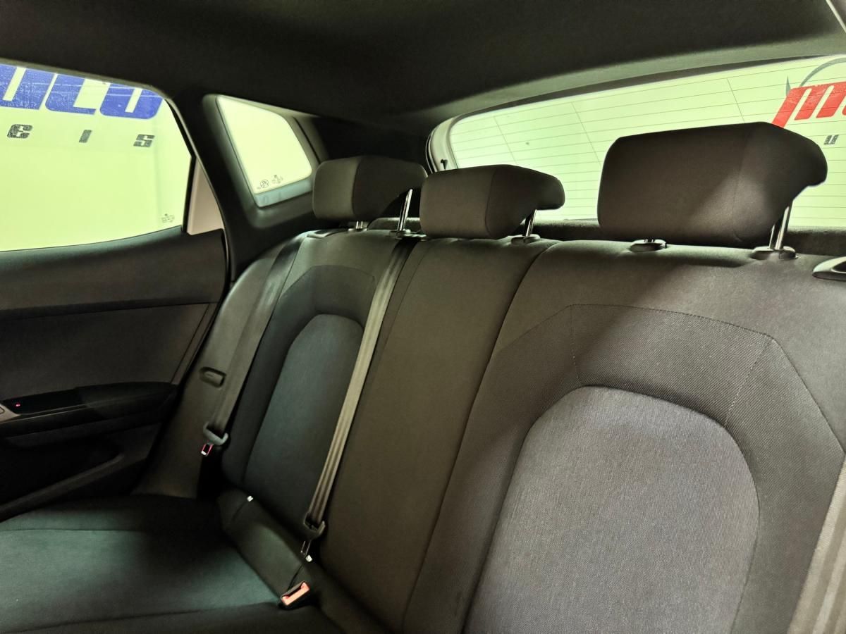 seat-arona-2023-gasolina-999cc