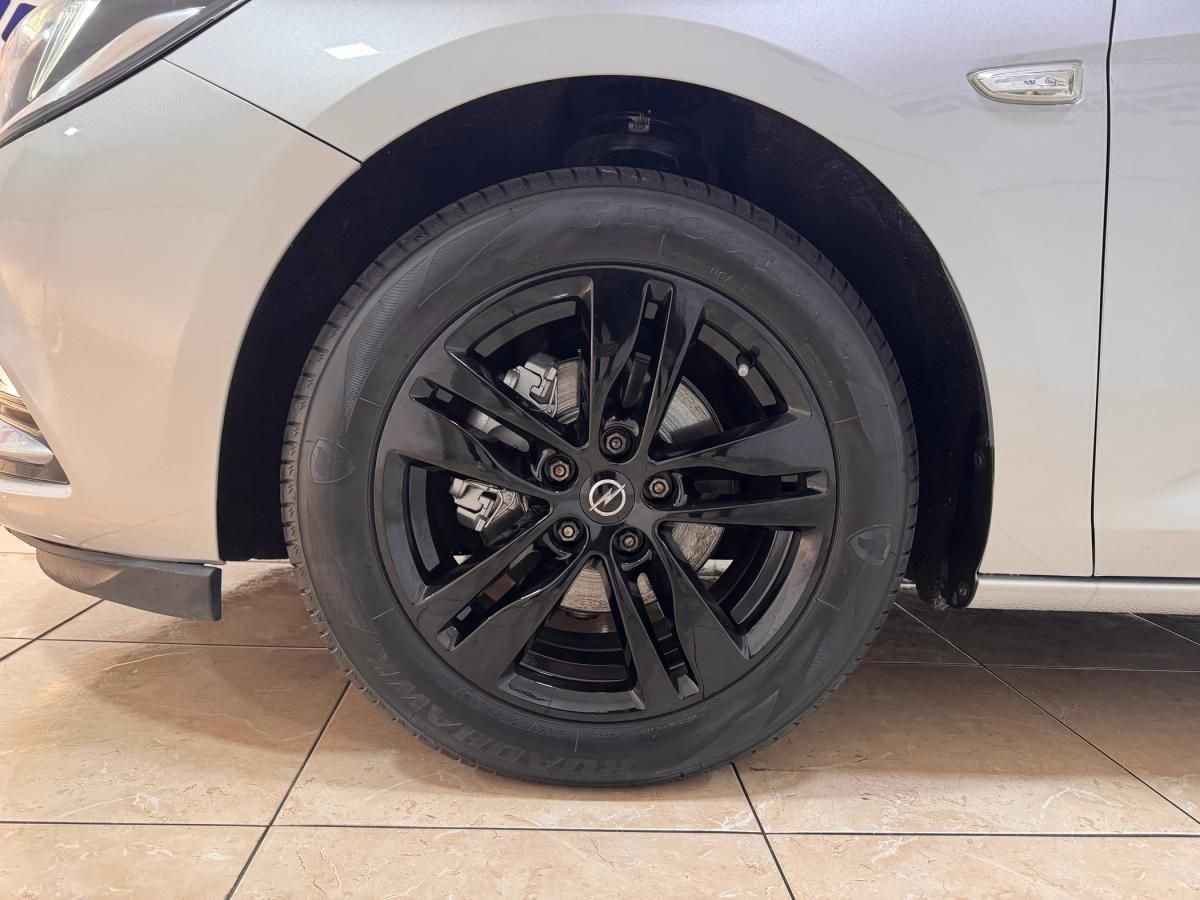 opel-astra-sport-tourer-2019-gasolina-999cc