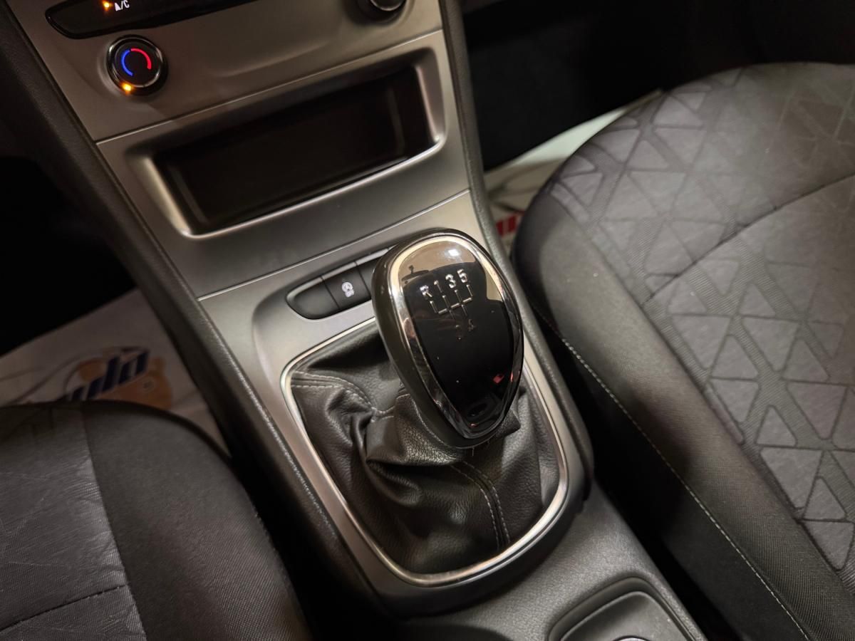opel-astra-sport-tourer-2019-gasolina-999cc
