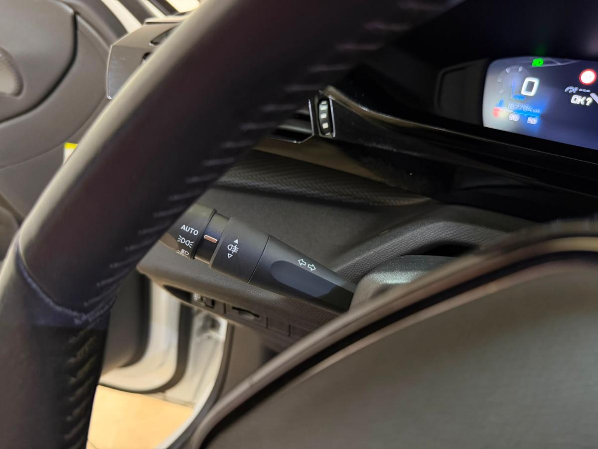peugeot-308-2022-gasolina-1199cc