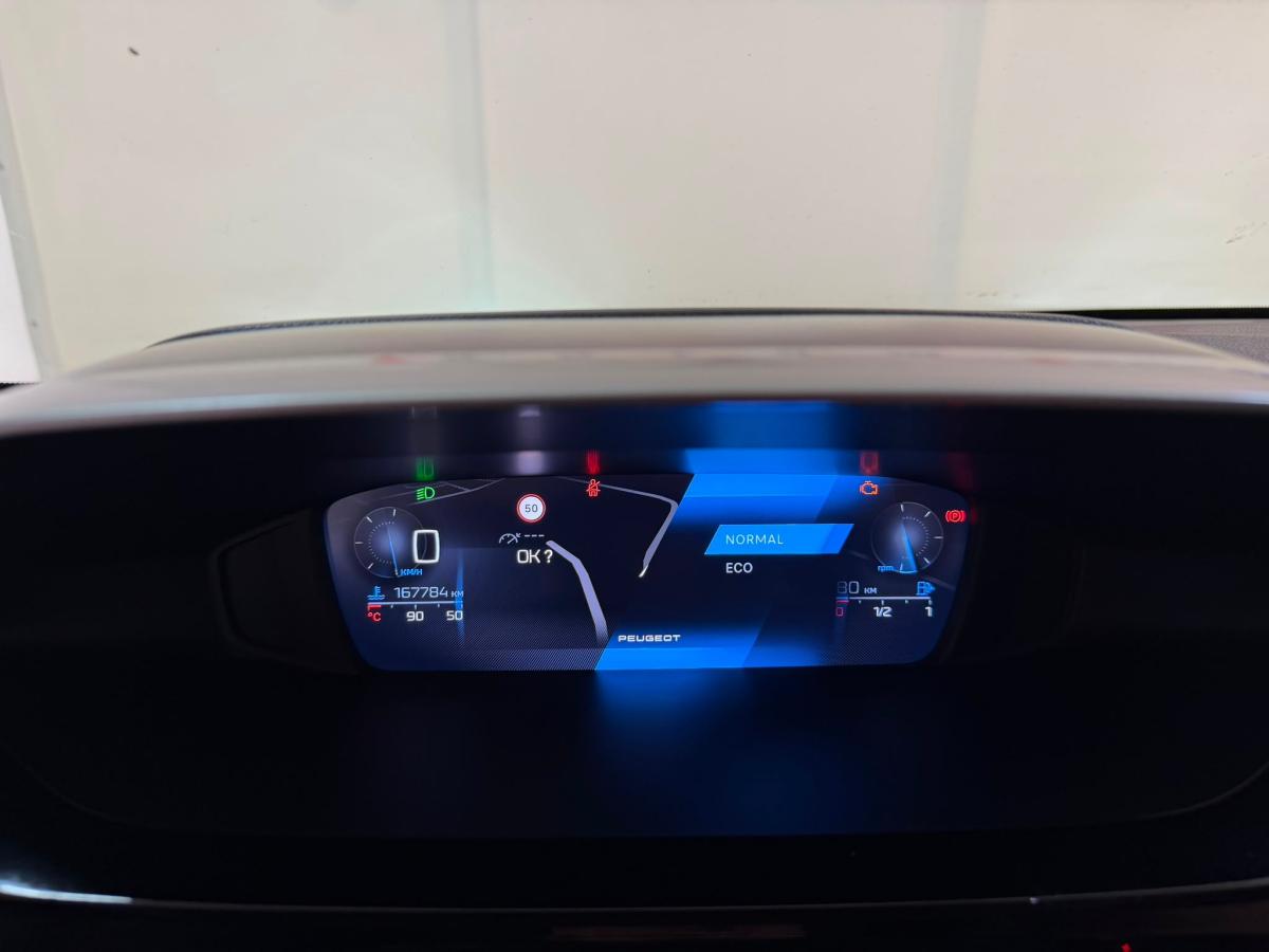 peugeot-308-2022-gasolina-1199cc