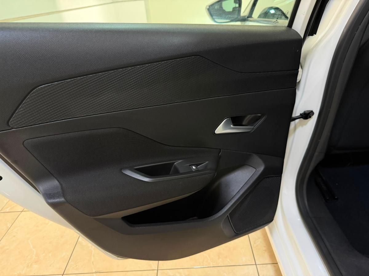 peugeot-308-2022-gasolina-1199cc