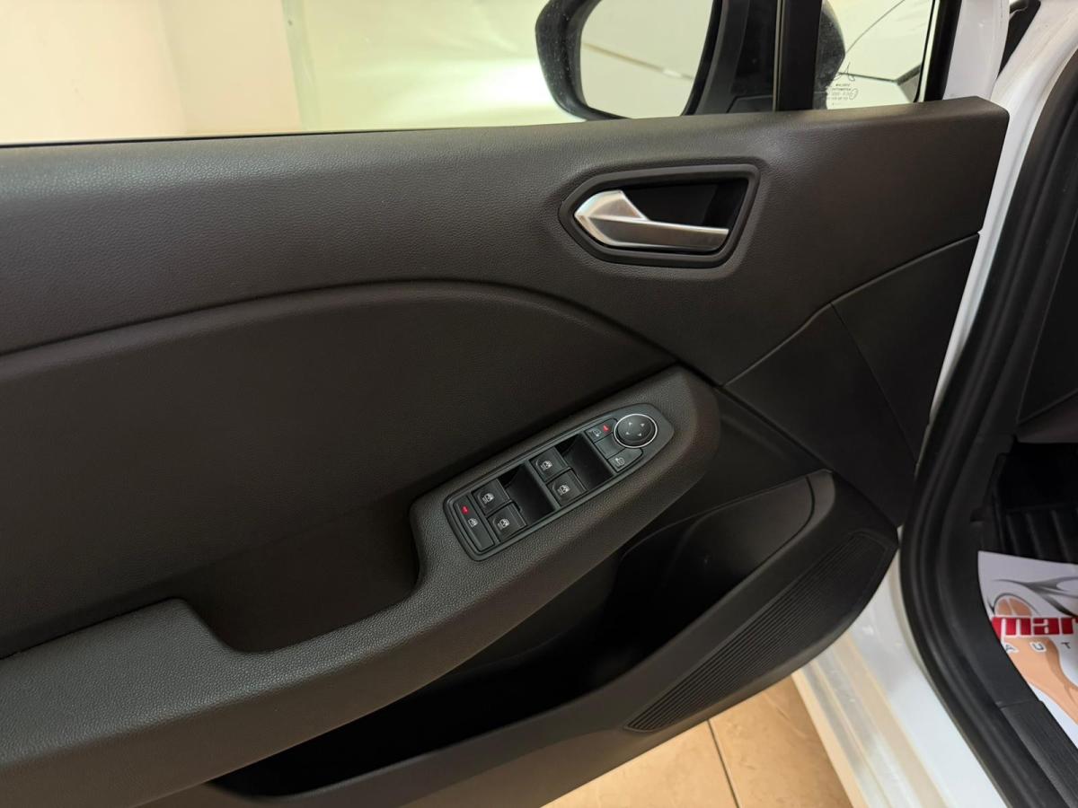 renault-clio-2024-gasolina-999cc
