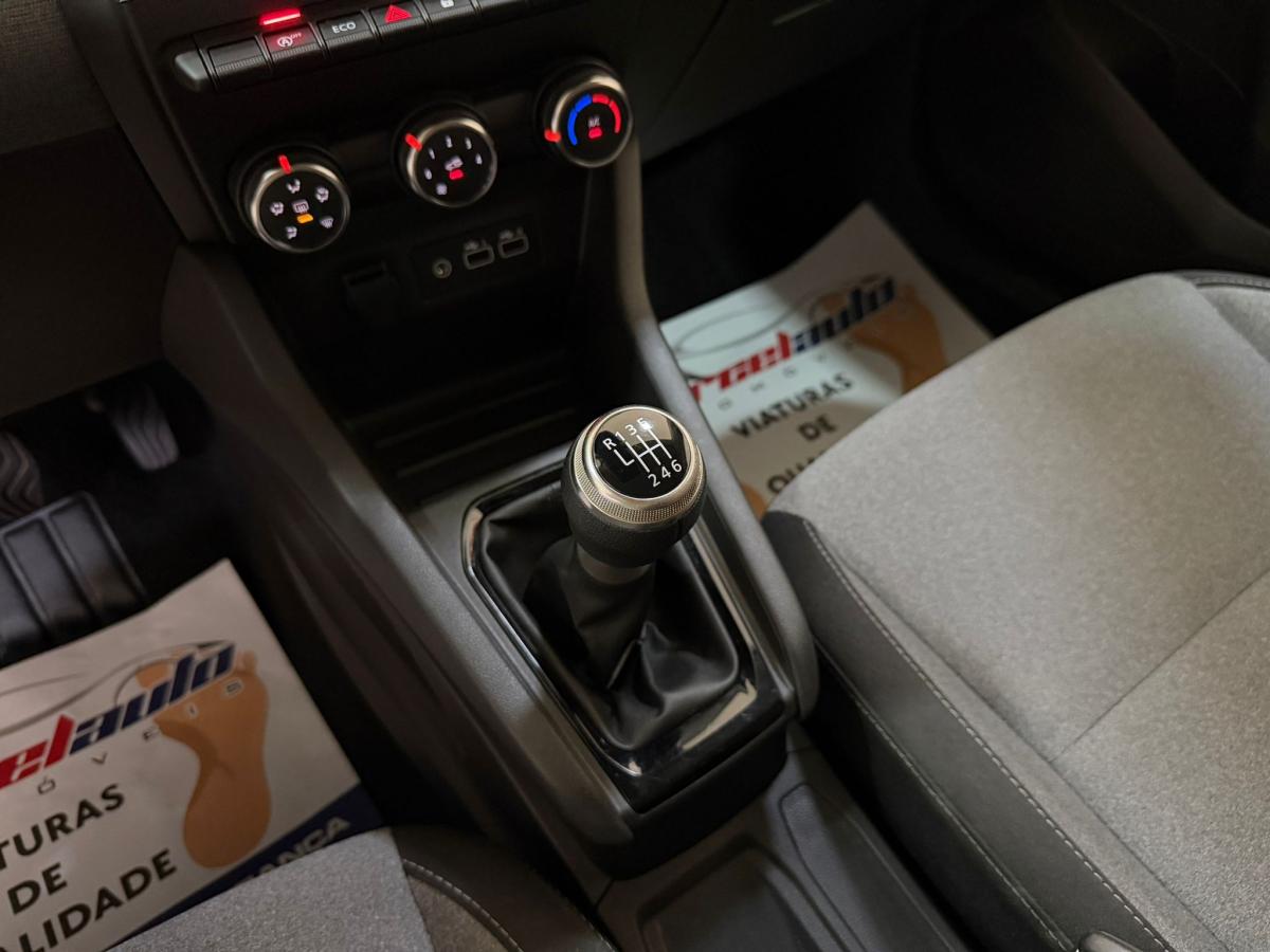 renault-clio-2024-gasolina-999cc