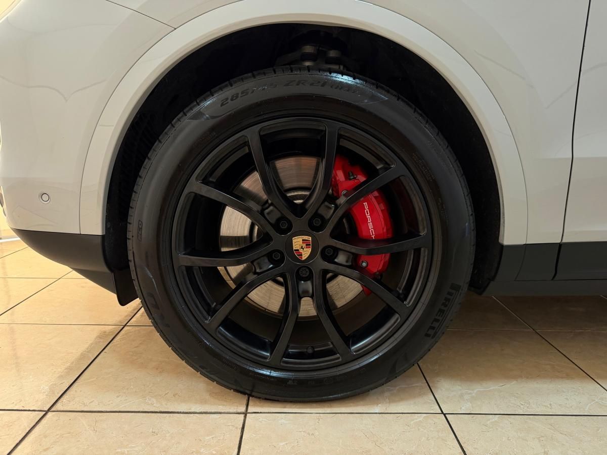 porsche-cayenne-2025-hibrido-a-gasolina-2995cc