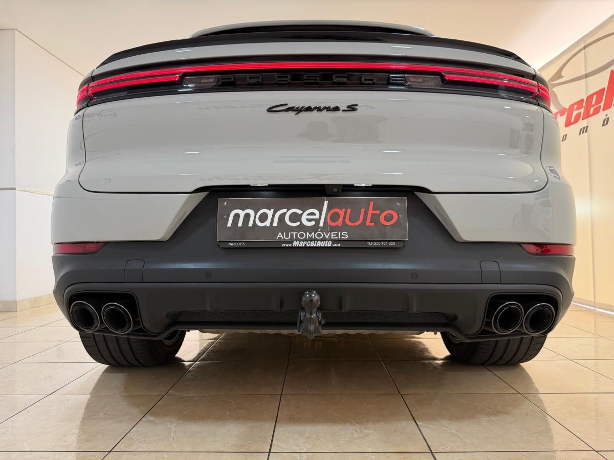 porsche-cayenne-2025-hibrido-a-gasolina-2995cc