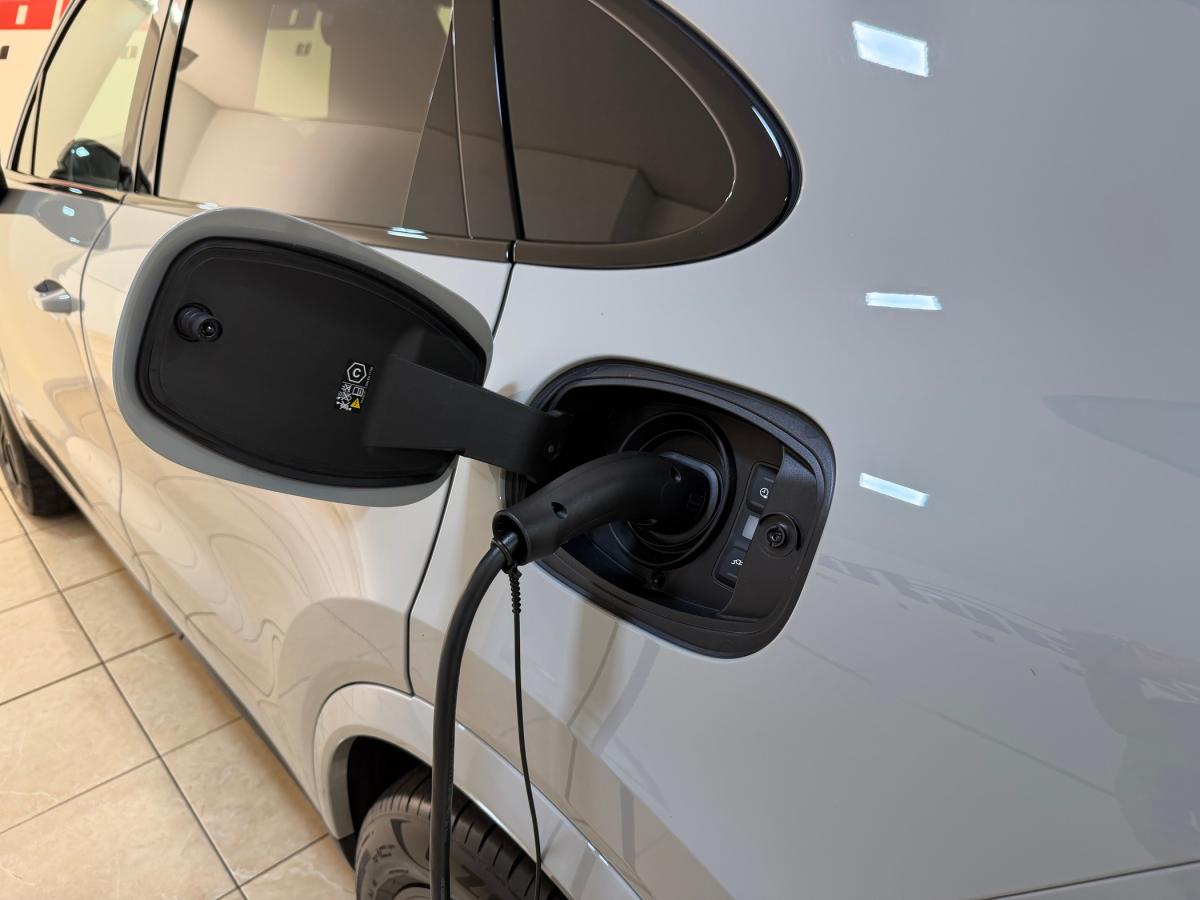porsche-cayenne-2025-hibrido-a-gasolina-2995cc