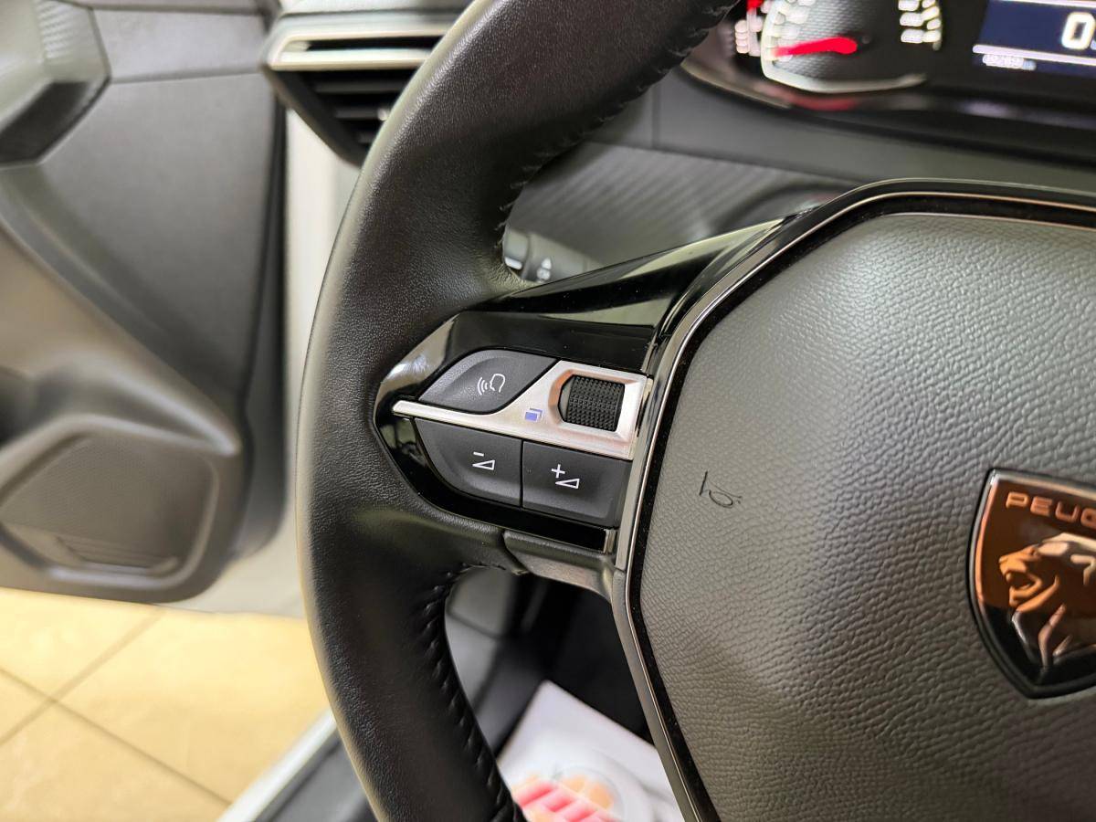 peugeot-208-2024-gasolina-1199cc