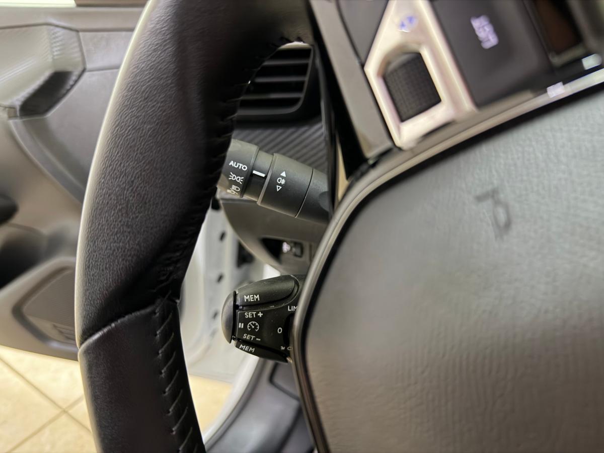 peugeot-208-2024-gasolina-1199cc