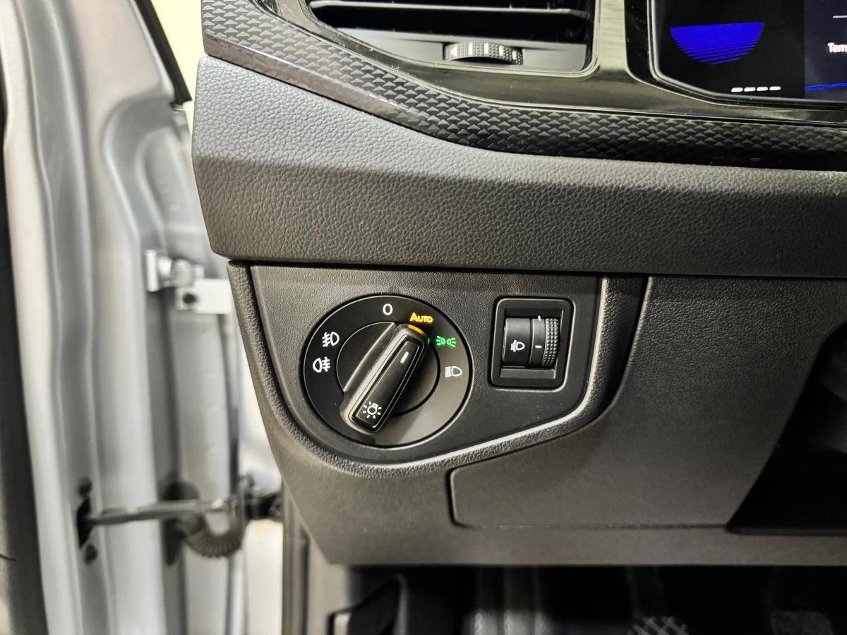 volkswagen-polo-2024-gasolina-999cc