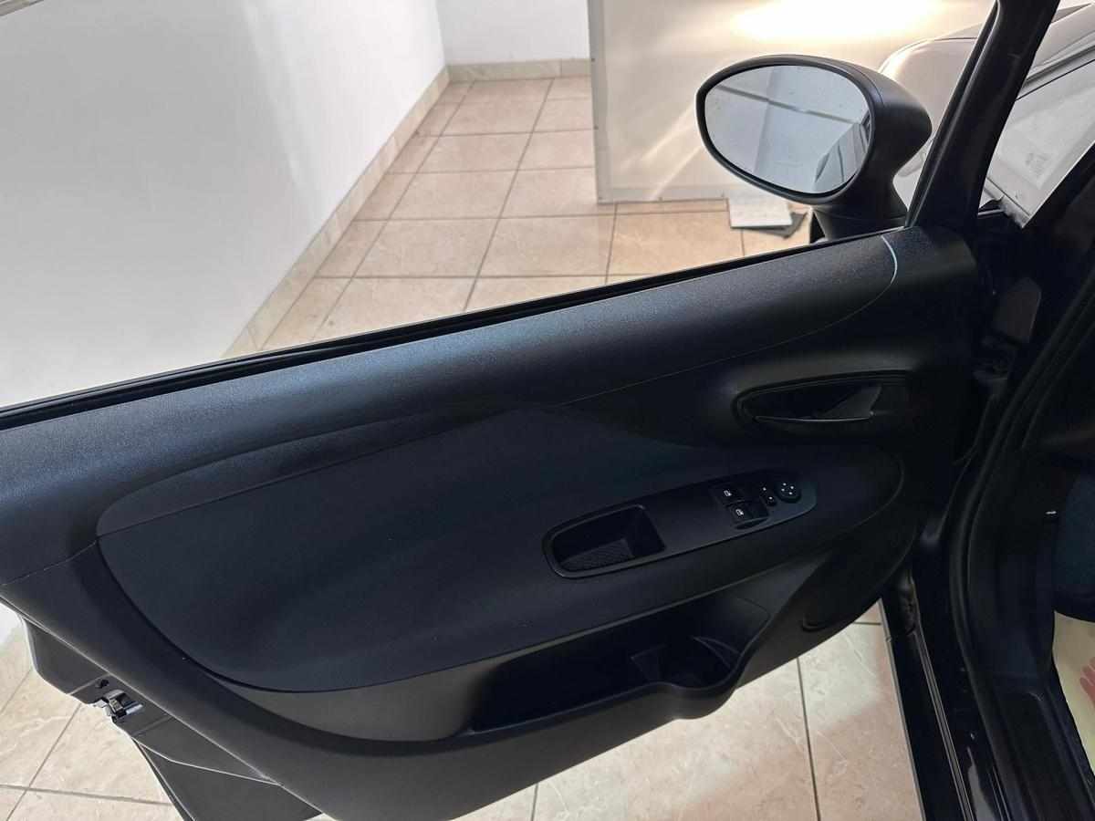 fiat-punto-2018-gasolina-1242cc
