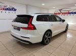 volvo-v60-2023-hibrido-a-gasolina-1969cc