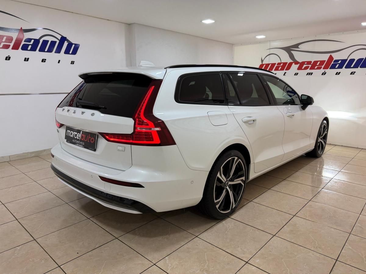 volvo-v60-2023-hibrido-a-gasolina-1969cc