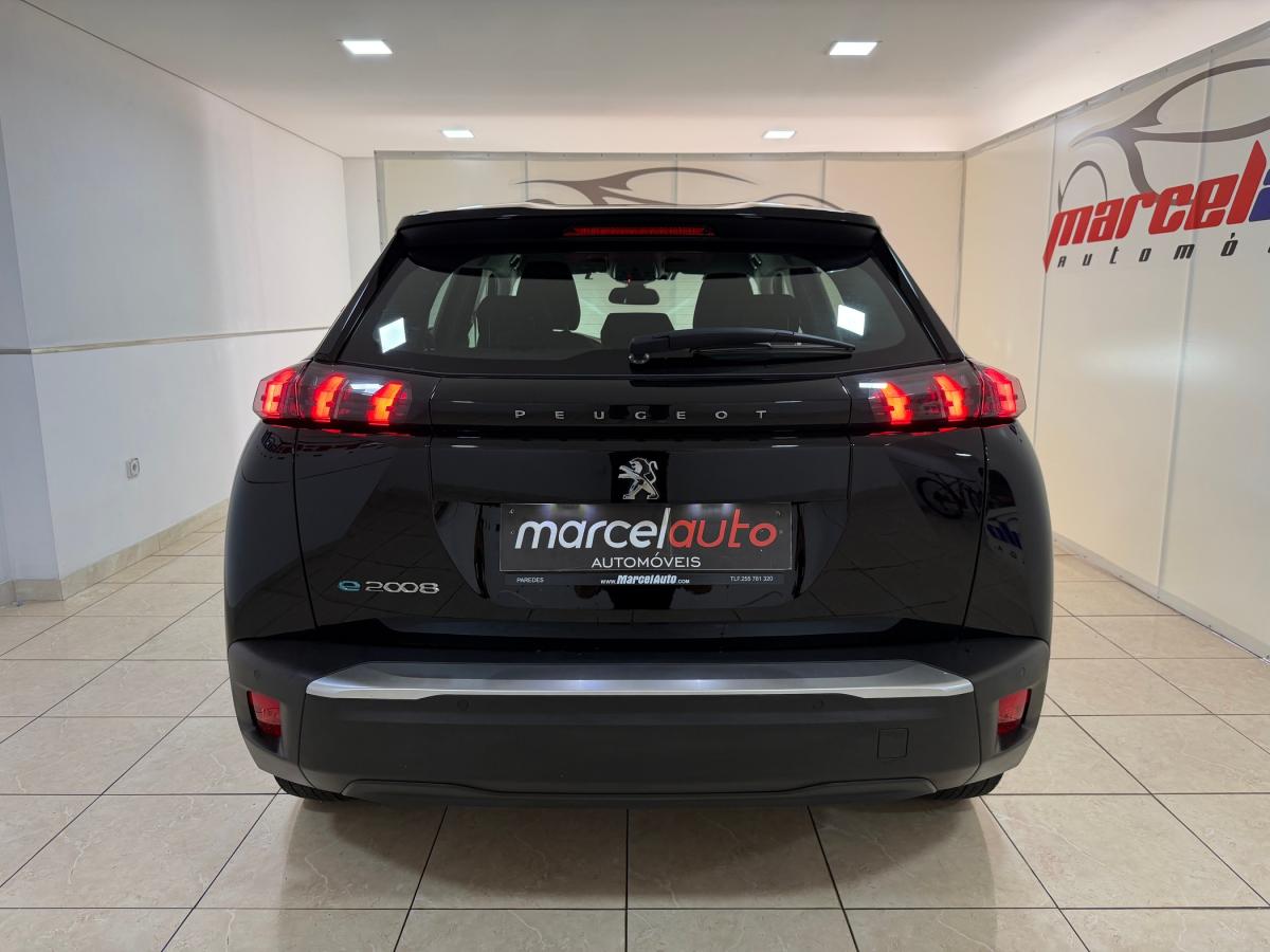peugeot-2008-2021-eletrico-500cc