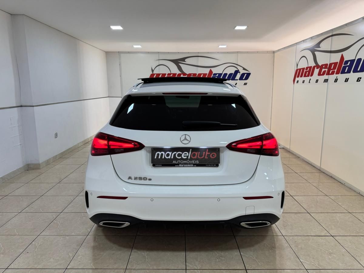 mercedes-benz-classe-a-2023-hibrido-a-gasolina-1332cc