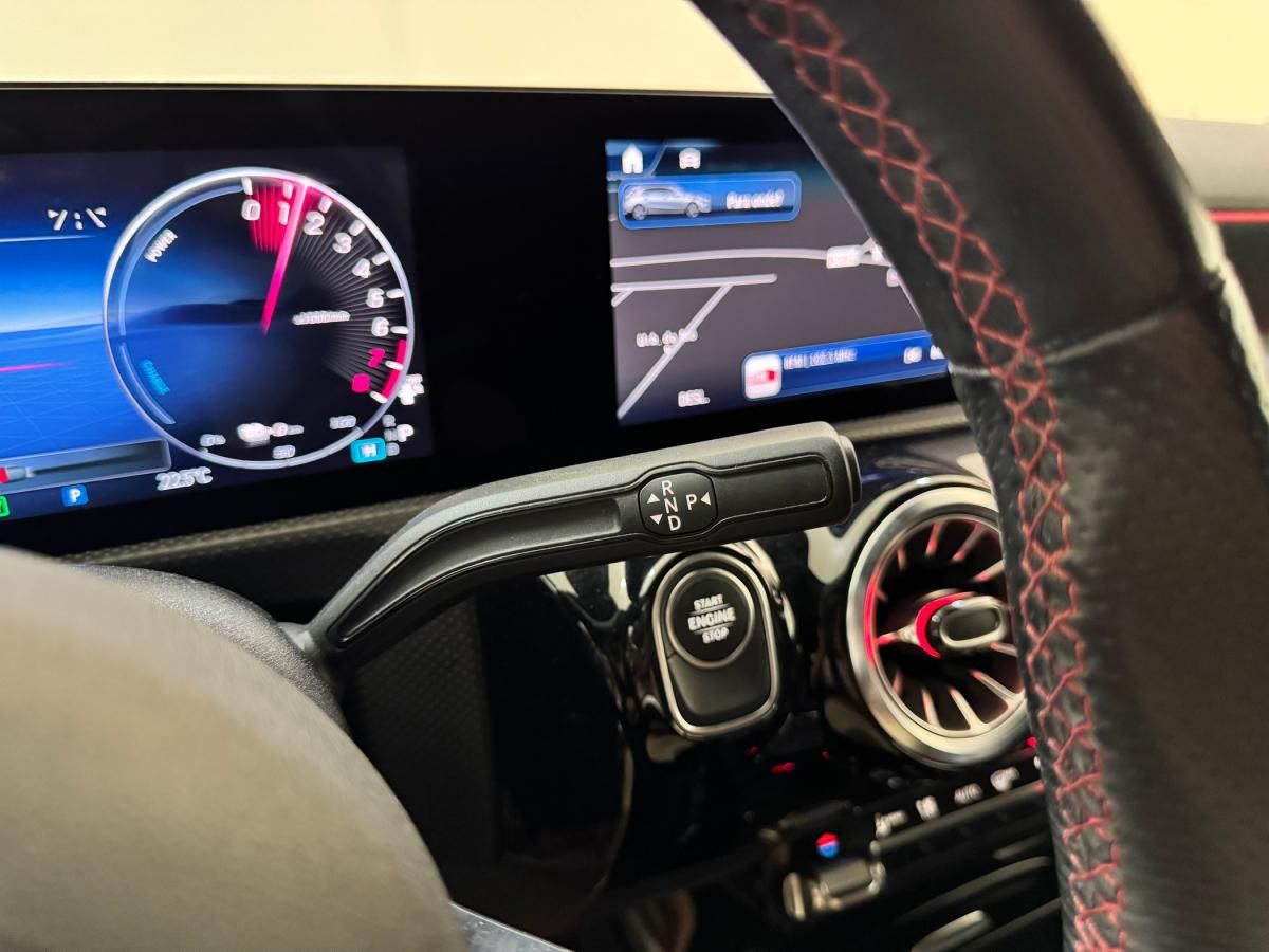 mercedes-benz-classe-a-2023-hibrido-a-gasolina-1332cc