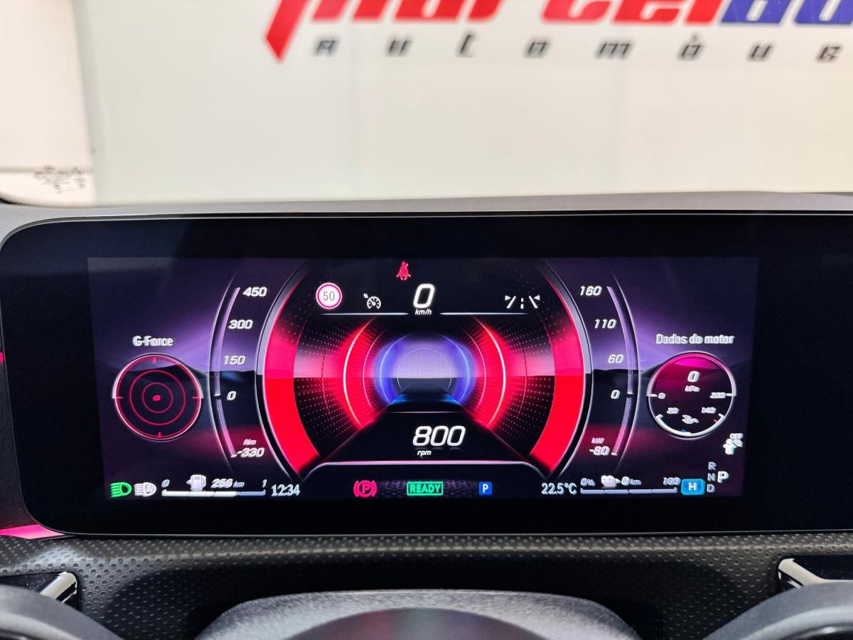 mercedes-benz-classe-a-2023-hibrido-a-gasolina-1332cc