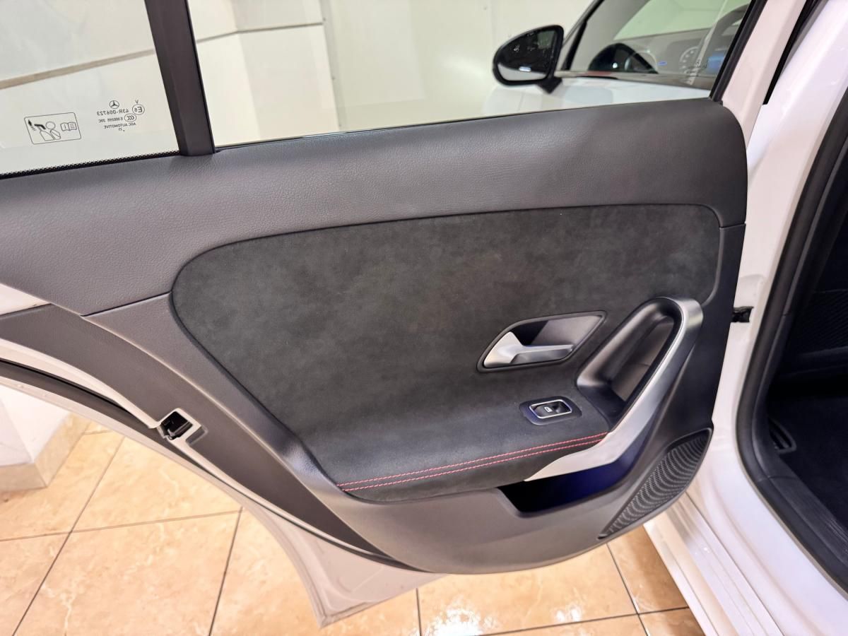 mercedes-benz-classe-a-2023-hibrido-a-gasolina-1332cc