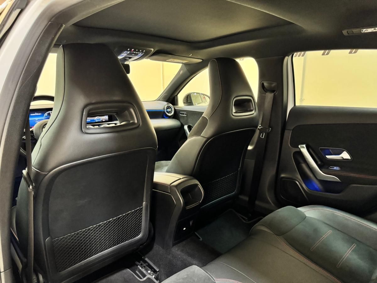 mercedes-benz-classe-a-2023-hibrido-a-gasolina-1332cc
