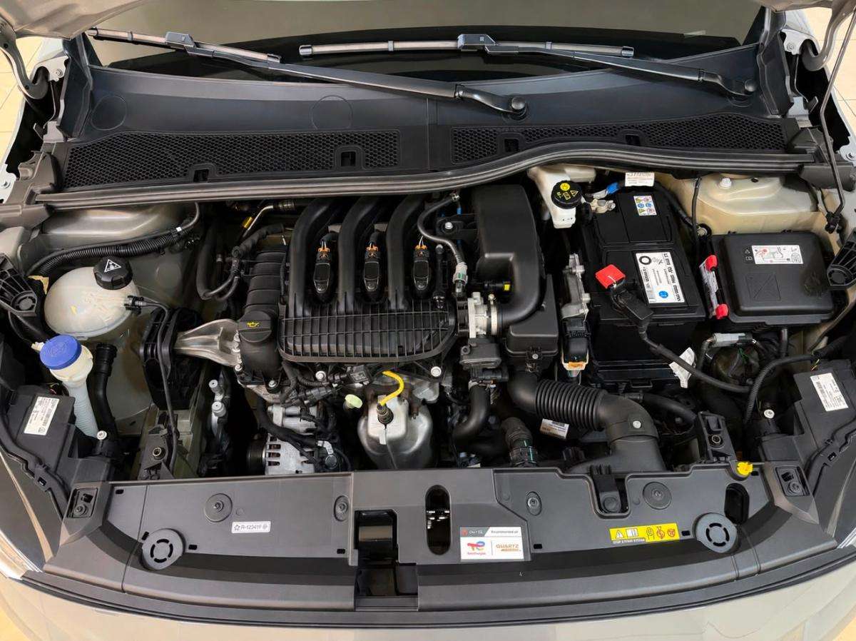 peugeot-208-2024-gasolina-1199cc