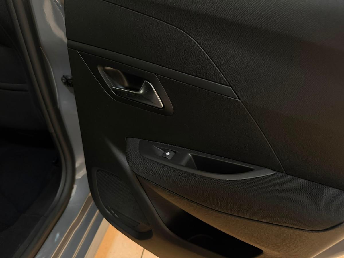 peugeot-208-2024-gasolina-1199cc