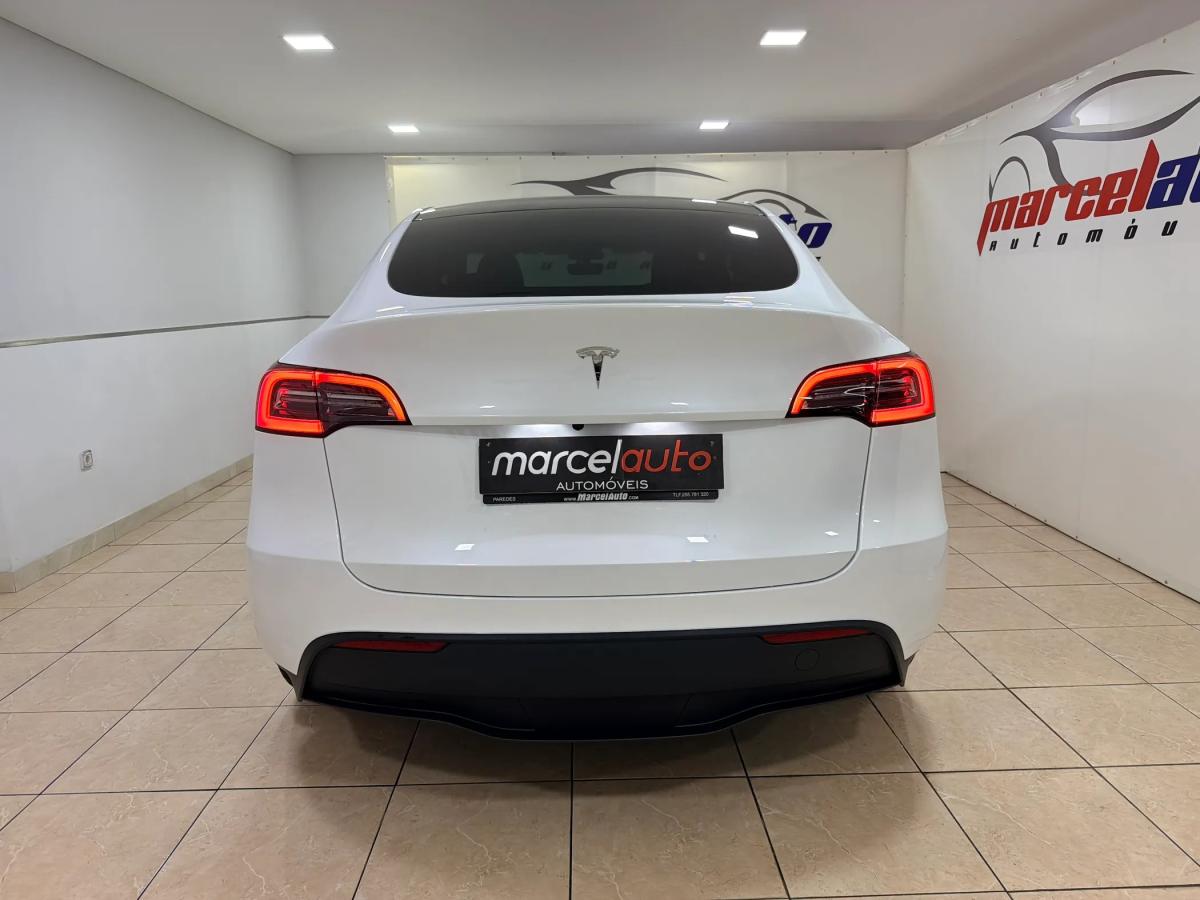 tesla-model-y-2024-eletrico-500cc