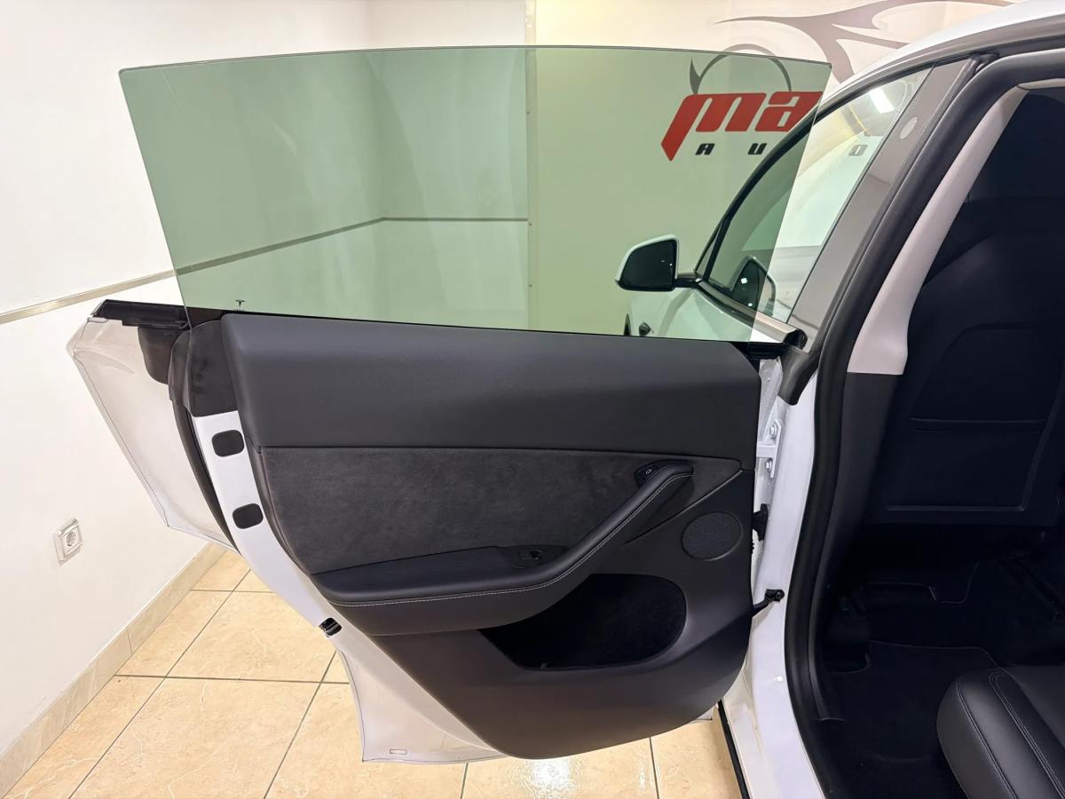 tesla-model-y-2024-eletrico-500cc