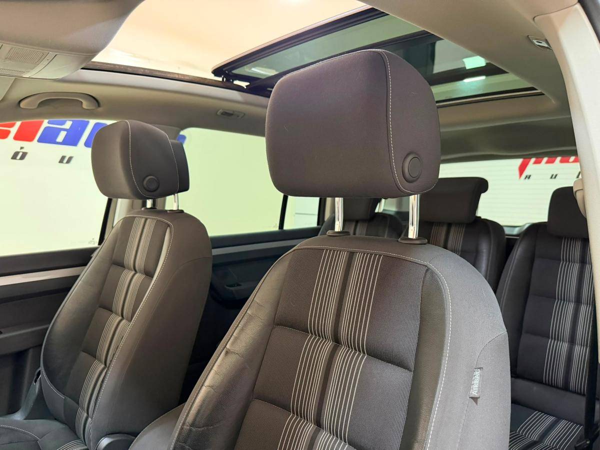 volkswagen-touran-2012-diesel-1968cc