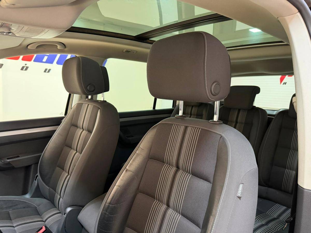 volkswagen-touran-2012-diesel-1968cc