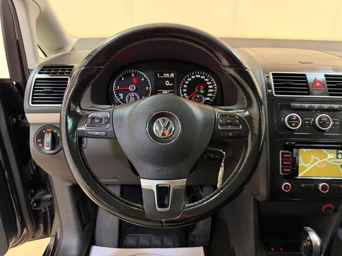 volkswagen-touran-2012-diesel-1968cc