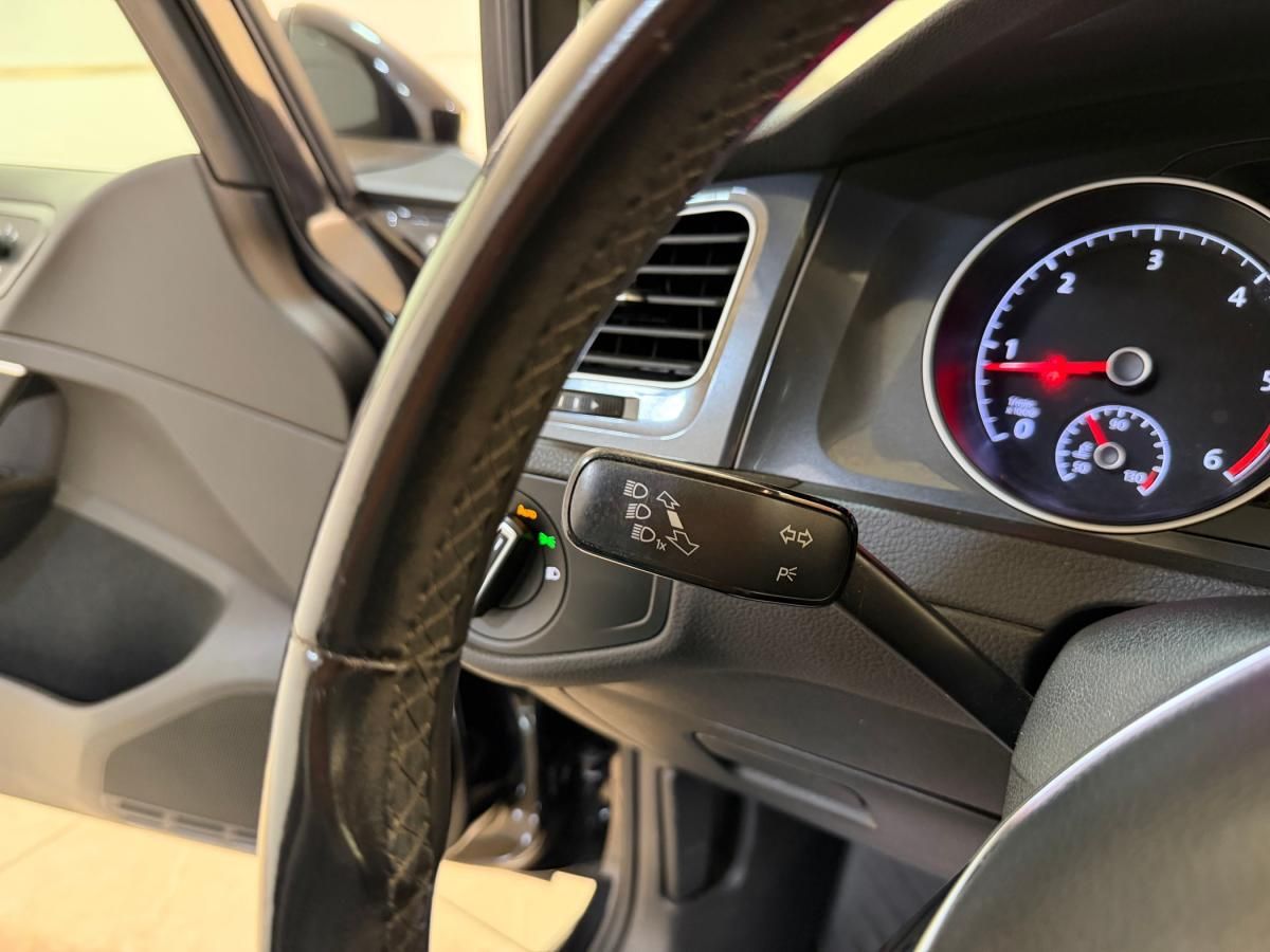 volkswagen-golf-2019-diesel-1598cc