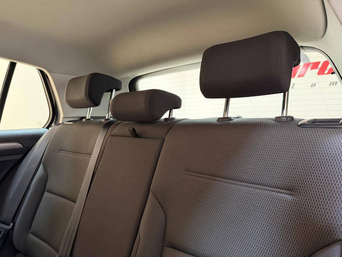 volkswagen-golf-2019-diesel-1598cc