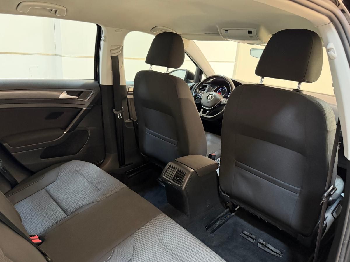 volkswagen-golf-2019-diesel-1598cc