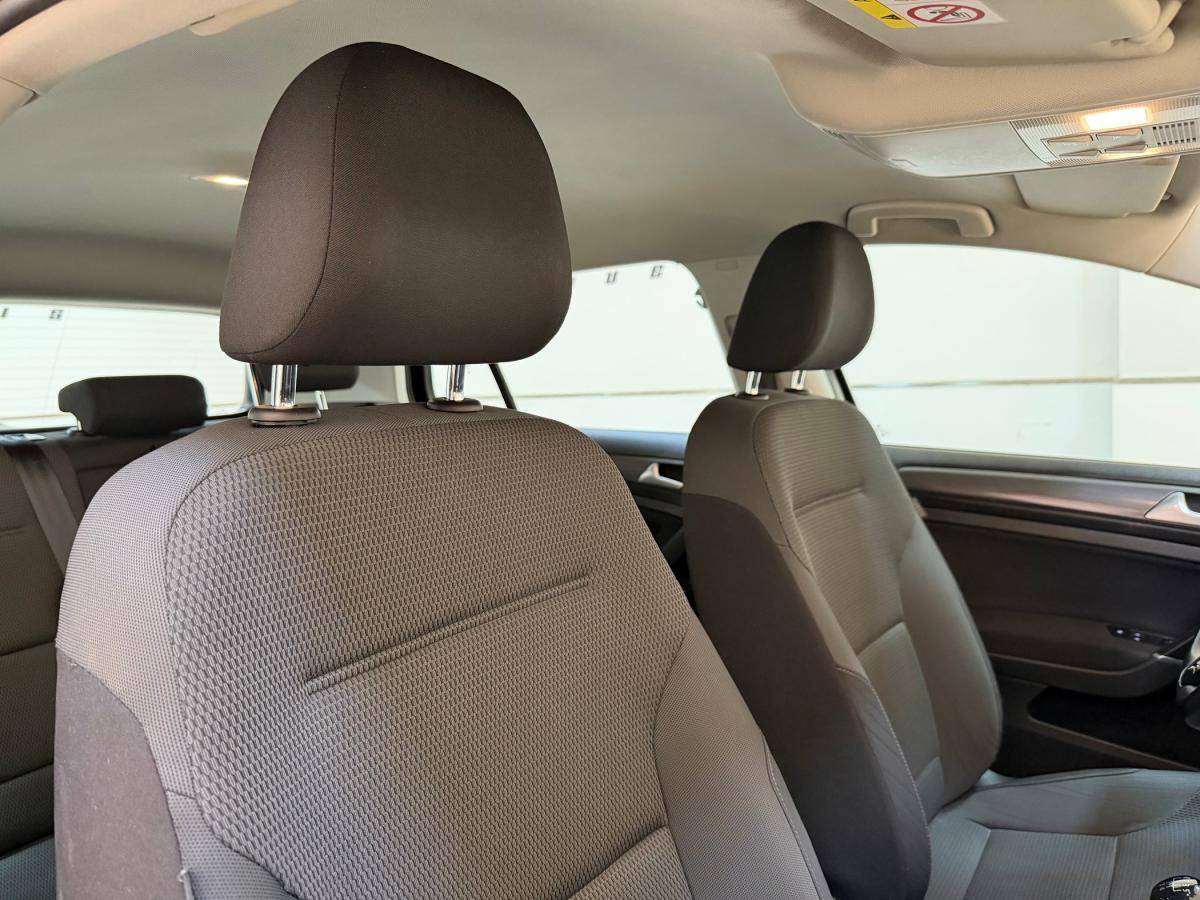 volkswagen-golf-2019-diesel-1598cc