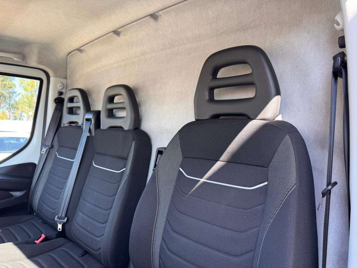 iveco-daily-2022-diesel-2287cc