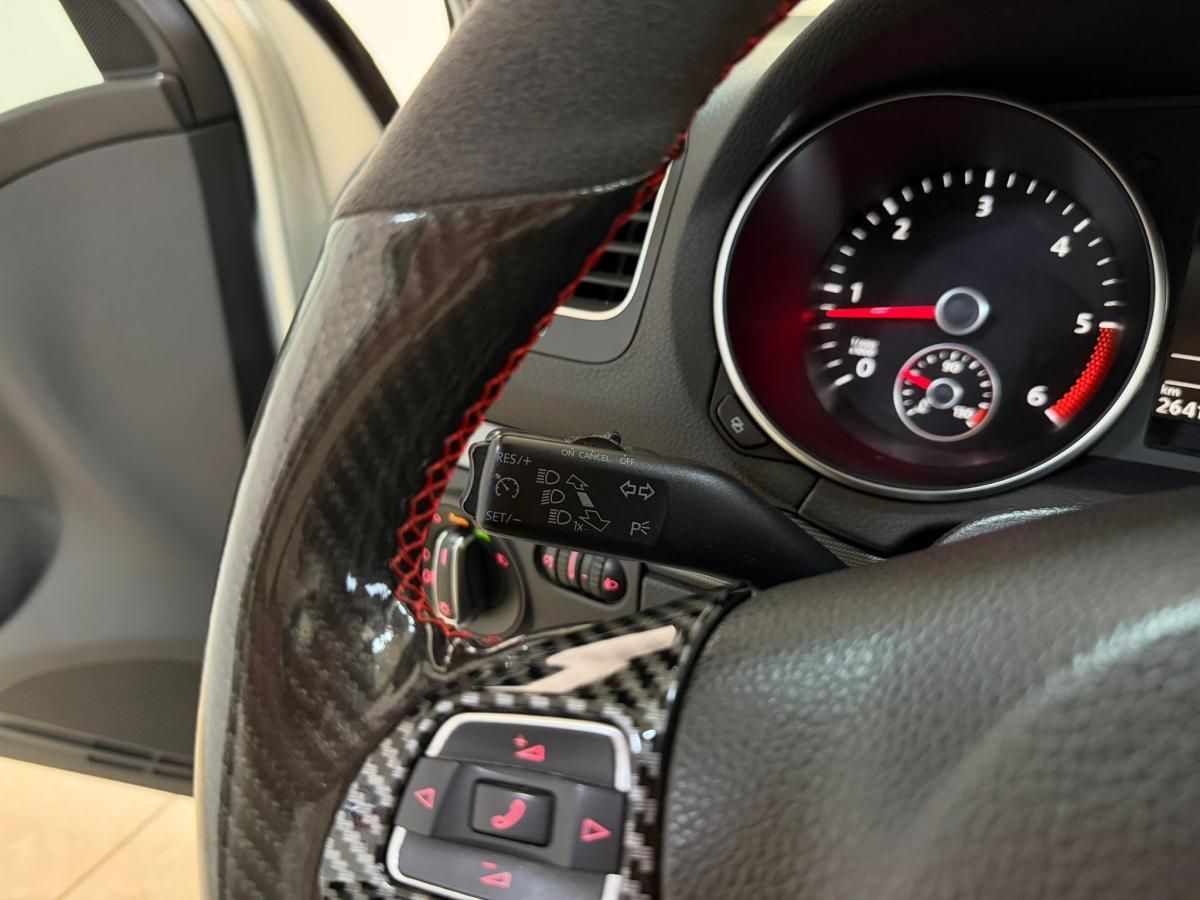 volkswagen-golf-2011-diesel-1598cc