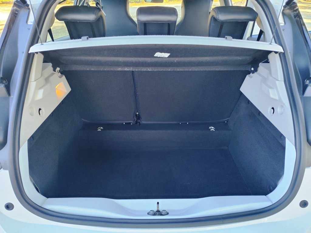 renault-zoe-r110-52-kwh-2021-eletrico