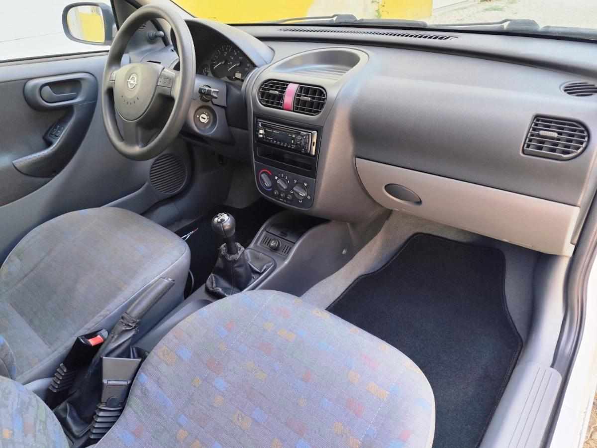 opel-corsa-1-7-65cv-2001-diesel-1686cc