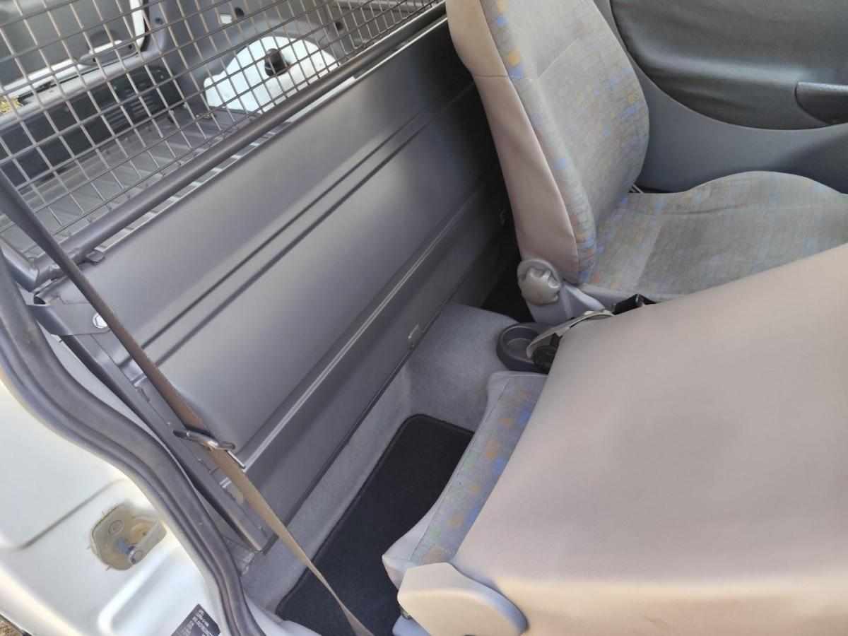 opel-corsa-1-7-65cv-2001-diesel-1686cc